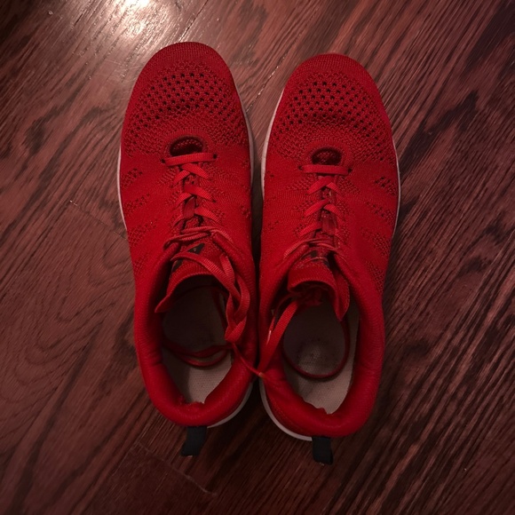 APL Techloom Pro Red Sneakers - Picture 2 of 5